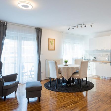 Spacious 2Bdr Apartment - Free Parking Zagreb Bagian luar foto
