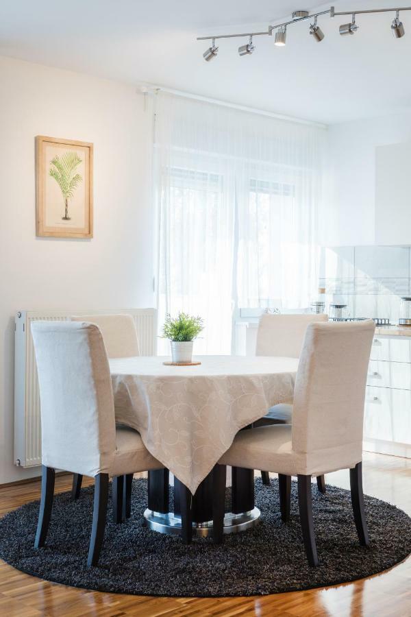 Spacious 2Bdr Apartment - Free Parking Zagreb Bagian luar foto